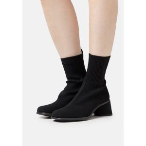 캠퍼 3692656 Camper KIARA - Classic ankle boots black
