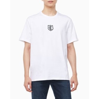 Calvin Klein Jeans 남성 레귤러핏 CK 쉴드 반팔 티셔츠(4RB828G)
