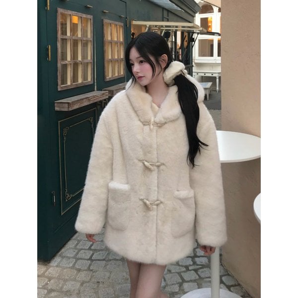 [하지나 PICK] Creamy hood toggle fur coat - cream
