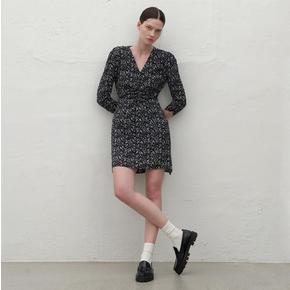 나인 OP6159FLOWER VNECK MINI DRESS