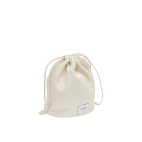 Perfec Drawstring Pouch M (퍼펙 드로우 스트링 파우치 미듐) Ivory_VQB4-1PU115-1IVXX