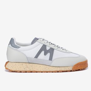 KARHU[카르후] 남녀 데일리 운동화 Mestari Control 메스타리 컨트롤 SKHU2418400-007