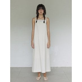 Minimal resort dress / Ivory