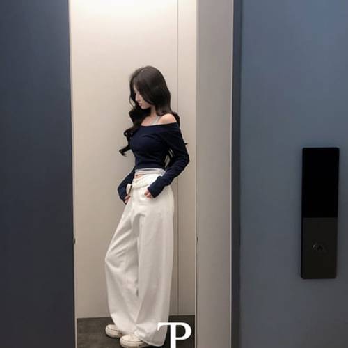 더핑크 / 네빌 슬림핏 레이어드 나시 셔링 오프숄더 긴팔티
