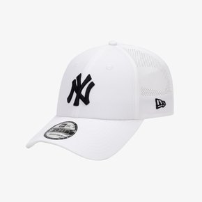 [스타필드하남] 뉴에라 MLB 퍼포레이티드 골프 뉴욕 양키스 블랙 온 화이트 볼캡 / 13549178