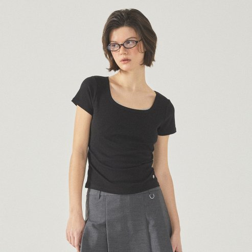 후아유 Ribbed Square Neck T-shirt WHRAF2522F