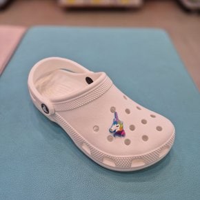 크록스 지 비 츠 유니콘 10007208_DG