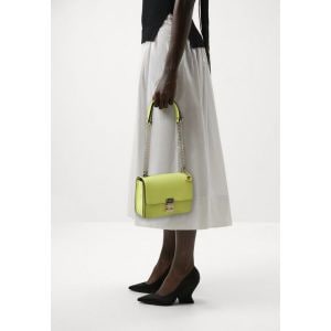 이스퀘어 4185849 Guess ELIETTE - Handbag chartreuse