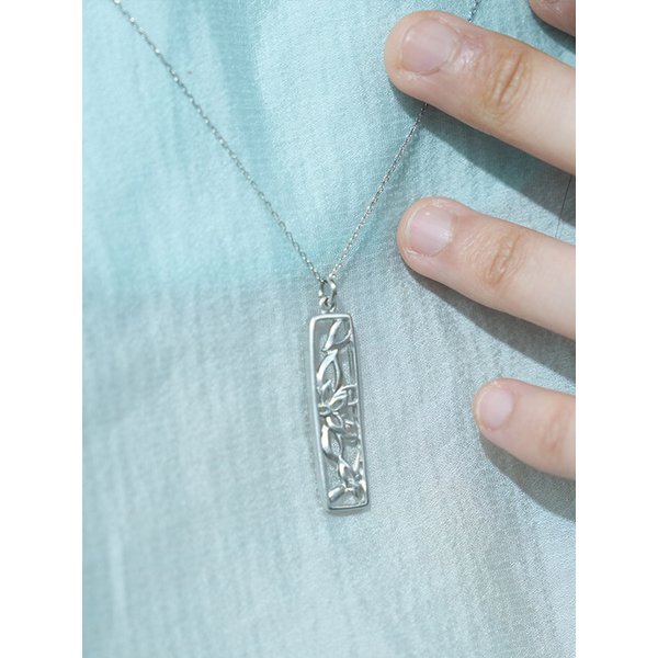 Botanical Frame Necklace