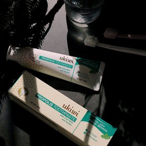 [무케] 유키위_프로폴리스 민티 치약 프리미엄 덴탈케어 브라이트닝 구취제거