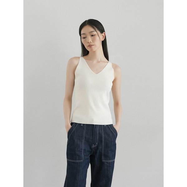 V-neck sleeveless knit (Ivory)