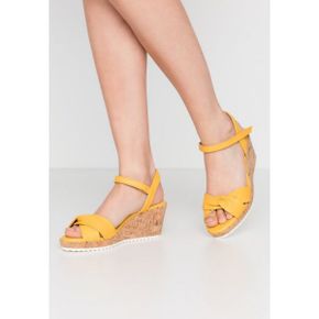 3749466 Caprice Platform sandals - sunflower