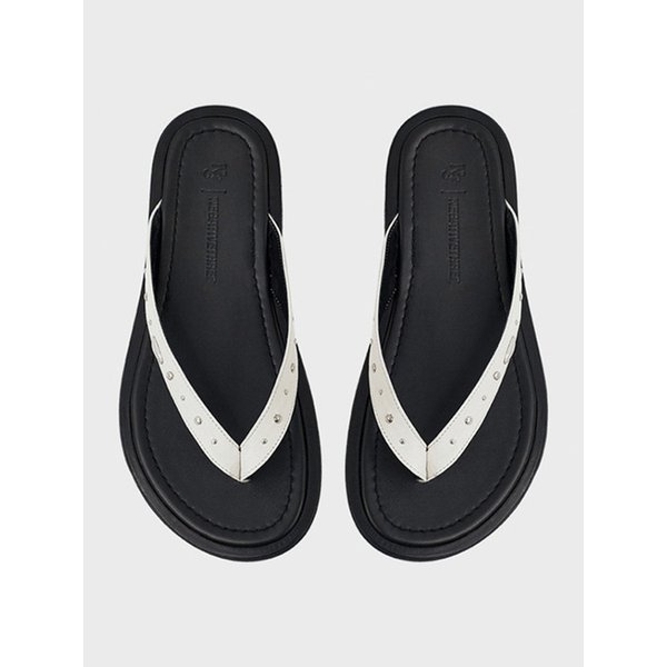 Stud Sheepskin Flip Flops_Ivory