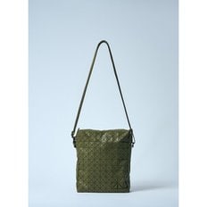[해외배송] 이세이미야케 바오바오 보야저 원톤 숄더 백 BB49AG871 65 KHAKI