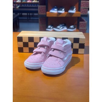 반스 [여주점] (키즈) 스니커즈 토들러 스케이트 미드 리이슈 셰르파 (핑크) (VN000CQ0PNK)