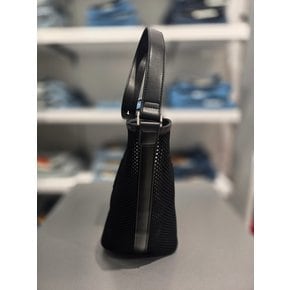[파주점] [캘빈클라인진] 여성 엠블럼 메쉬 버킷 백 4F3423G-UB1