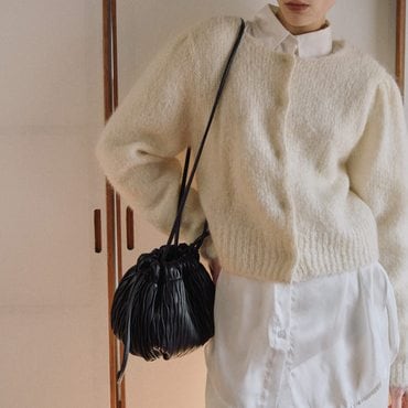 로서울 Goody bag Pleated vegan leather Black