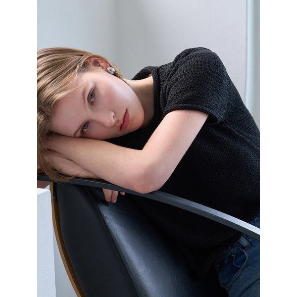 롤링 엣지 니트 블랙 BE074