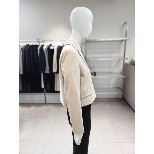 [여주점] [나이스클랍] 투버튼 크롭 자켓 N241MWJ253