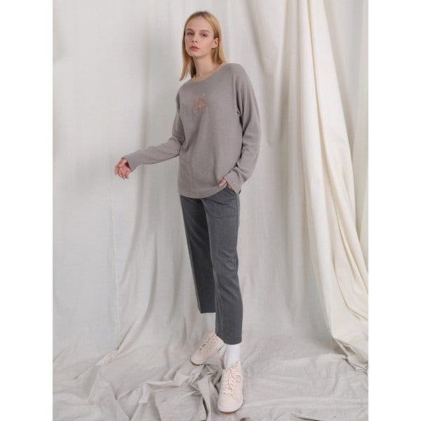 자수 로고 넥 포인트 긴팔티셔츠 그레이