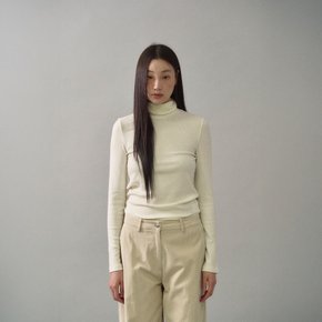 Ribbed Wool Turtleneck Knit