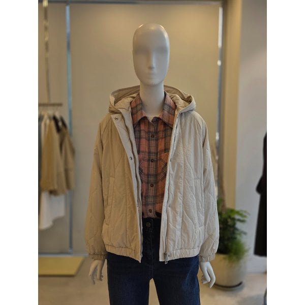 [여주점] [더 아이잗] 여성 퀼팅 래글런 후드 패딩 점퍼(IS2M2PD761)