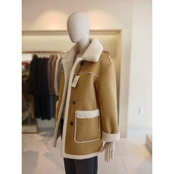 [여주점] 씨씨콜렉트 카라넥리버시블하프무스탕점퍼 E254psj163