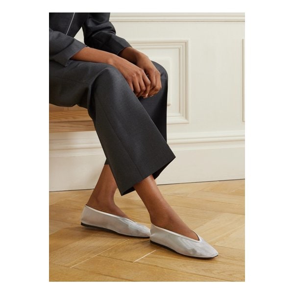 르 몽드 베릴 루나 메탈릭 가죽 트리밍 메시 발레리나 플랫 실버 1647597331897394