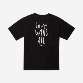 뉴발란스 x 아이유 러브 윈즈 올 티셔츠 블랙 New Balance x IU Love Wins All T-Shirt Black