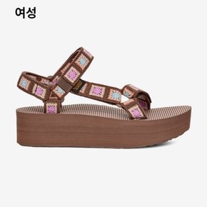 유니버셜 시리즈 5cm 굽 여성 프릴 데일리 샌들 STVF2410210-UWN Flatform Universal Crochet