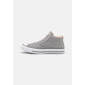 4633022 Converse CHUCK TAYLOR ALL STAR MALDEN STREET WIDE FIT UNI - High-top trainers tota