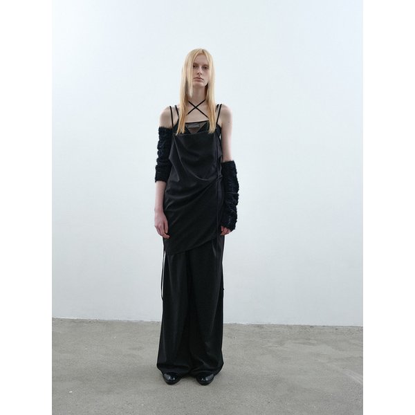 (REORDER) BACKLESS STRAP DRESS IN BLACK