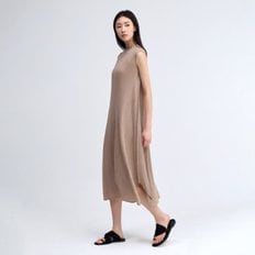 [신세계 단독] A라인 폴딩 슬리브리스 원피스_EPOPM225024