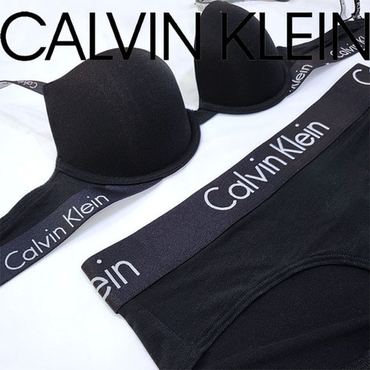 Calvin Klein Underwear 캘빈클라인 모티브 데미 브라팬티세트 QP1062 블랙