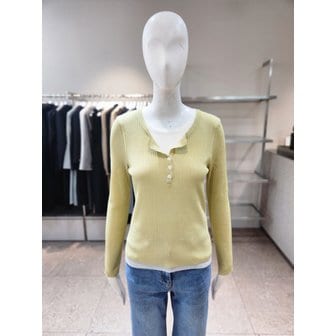 NICE CLAUP [여주점] [나이스클랍] 배색 헨리넥 니트 A261PWK205