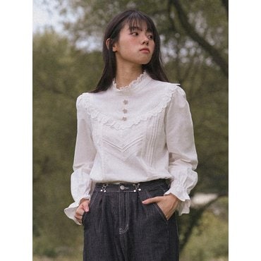 바이탈싸인 High-Neck Lace-Frill Blouse (Ivory)