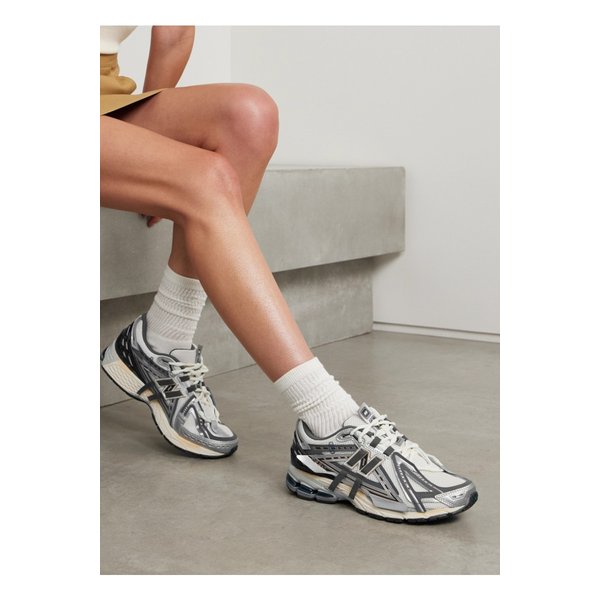 1906 러버 트림 인조 가죽 메쉬 스니커즈 1647597338720005