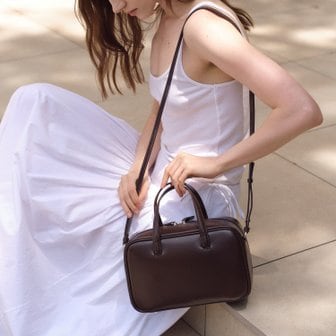 로서울 Medium Tin square tote bag Glossy brownie brown