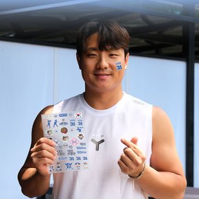 윤정빈 선수 스포츠 야구 타투 스티커 응원용품 페이스 페인팅 건식 판박이