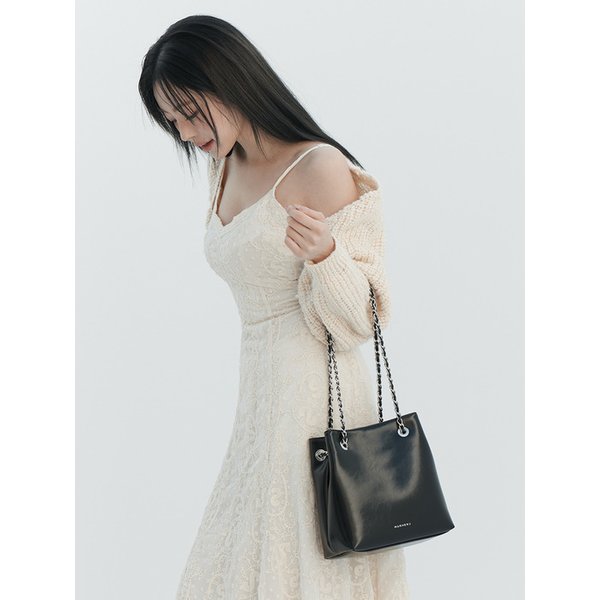 지젤 체인 숄더백_Black