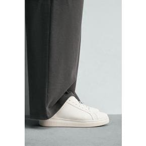 청키 모노크롬 테크니컬 스니커즈 / 2215/520/001 WHITE