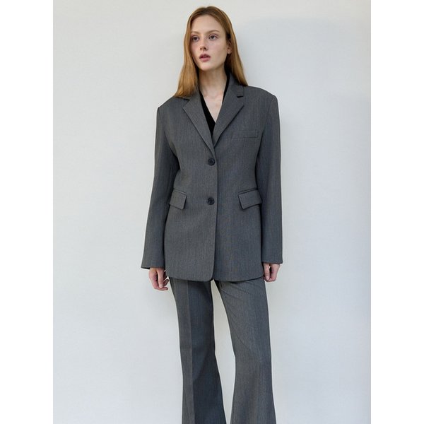 에센셜 라인 자켓 + 라인 부츠컷 슬랙스 그레이 OU1887