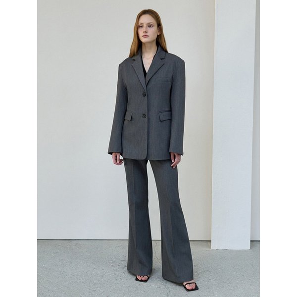 에센셜 라인 자켓 + 라인 부츠컷 슬랙스 그레이 OU1887