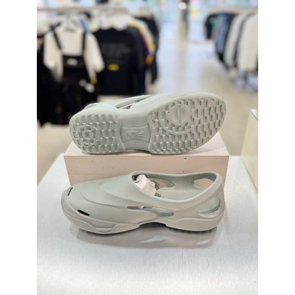 [여주점] 1SM02607G 400 FILA  SLEEK CLOG  슬릭  클로즈 여성운동화