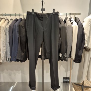 본 TROPICAL 블랙 기본 울혼뱅 스판 슬림 정장팬츠 BN3MPA192BK