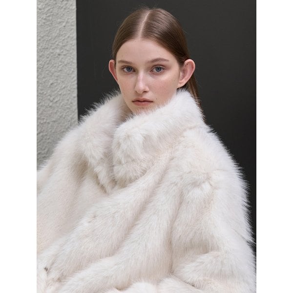 헤어리 하프 퍼 코트 아이보리 amr2204