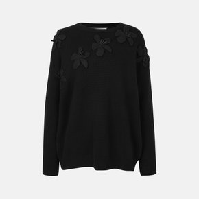 울 플라워 자수 라운드넥 니트 BE26A3FRP2899