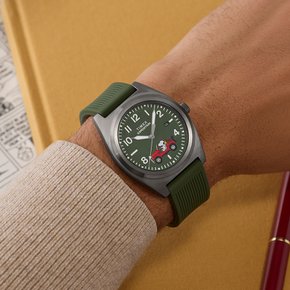피너츠 익스페디션 캡스톤 스누피 아웃도어시계 39mm