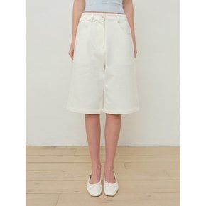 Witty Lace Burmuda  Pants