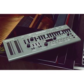 롤랜드 ROLAND Boutique SH-01A Synthesizer 신디사이저 SH-101을 컴팩트하게 한 복각기